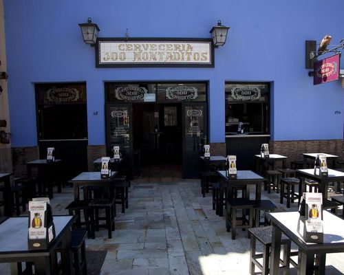 Cervecería 100 Montaditos en Centro Comercial Plaza Mayor (Málaga)